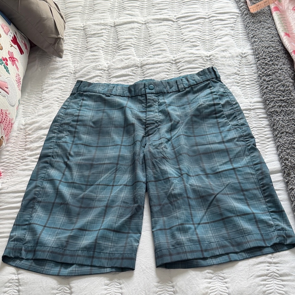 Nike Men's Teal Plaid Flat Front Shorts